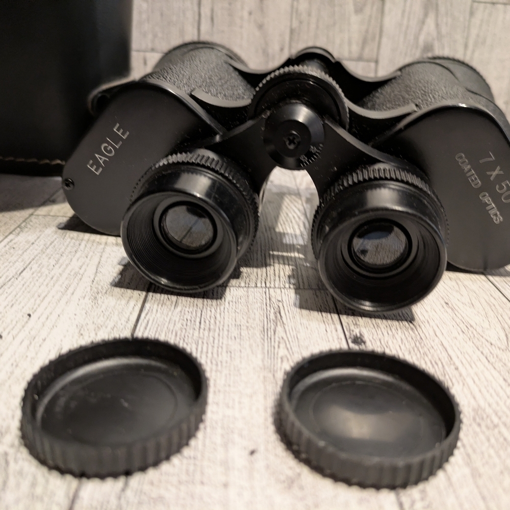 Classic Black Binoculars with Hard Case - Picture 11 of 16